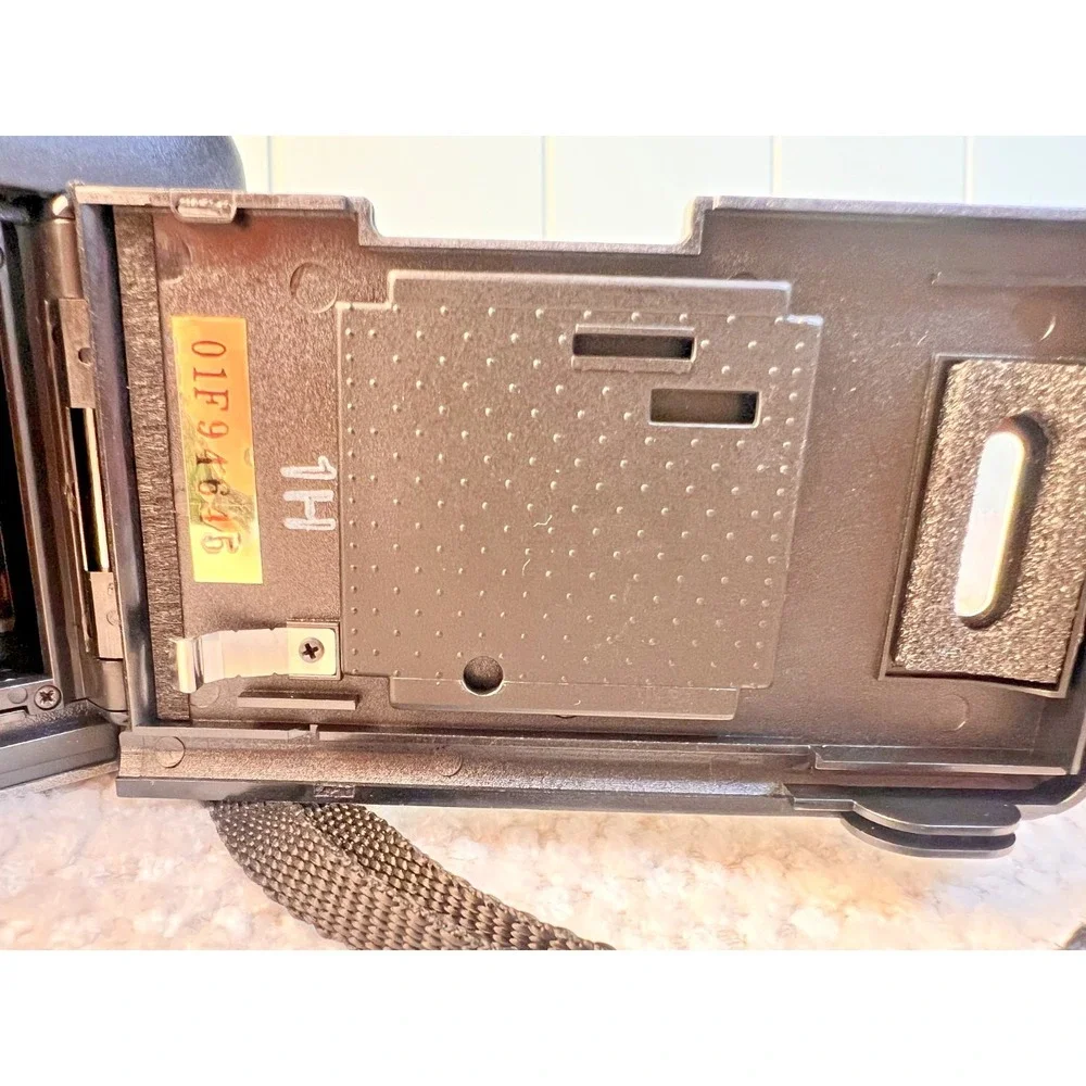 Y2K Bell & Howell BF-705 Big Finder 35mm Film Camera Flash Point Shoot Tested